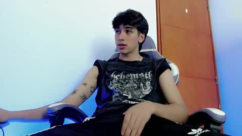 Snapshot of jake_tripp__ chatting on 03-20-26, 03:22 jake online show from 03-20-26, 03:22