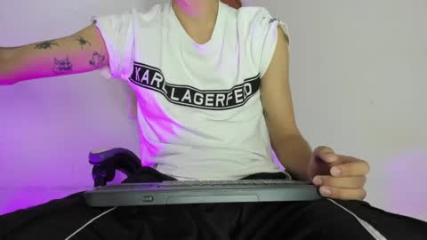 Snapshot of jake_tripp__ chatting on 05-18-26, 11:54 jake online show from 05-18-26, 11:54