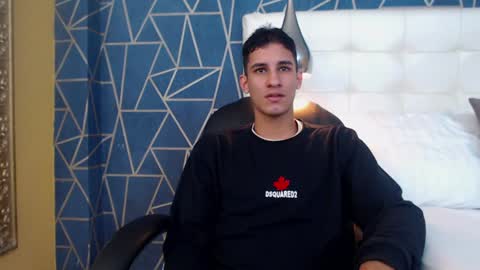 jakemoxleey online show from 01-04-25, 12:27