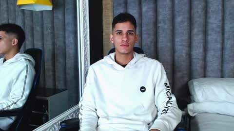 jakemoxleey online show from 01-05-25, 12:21