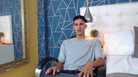 jakemoxleey online show from 01-06-25, 12:46