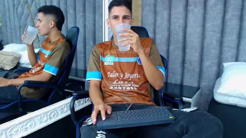 jakemoxleey online show from 01-13-25, 12:24