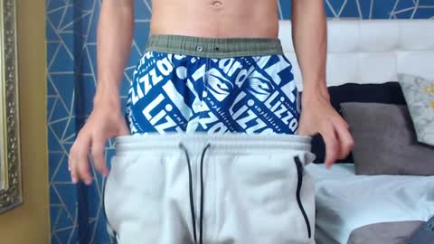 jakemoxleey online show from 01-18-25, 06:43