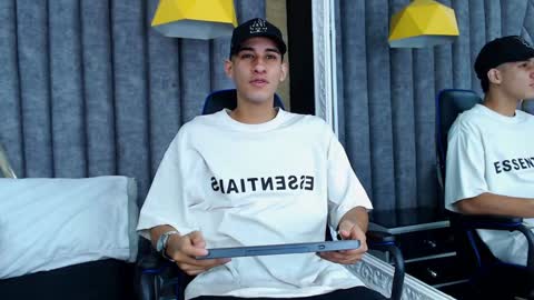 jakemoxleey online show from 01-19-25, 12:39