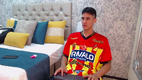 jakemoxleey online show from 01-21-25, 12:39