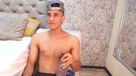 jakemoxleey online show from 02-07-25, 03:52