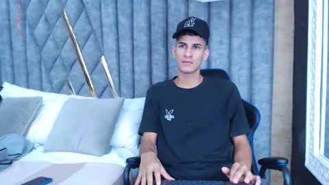 jakemoxleey online show from 02-20-25, 12:47