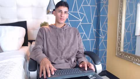 jakemoxleey online show from 03-04-25, 12:55