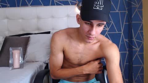 jakemoxleey online show from 03-07-25, 03:39