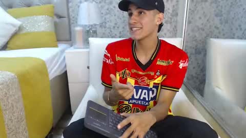 jakemoxleey online show from 03-08-25, 08:14