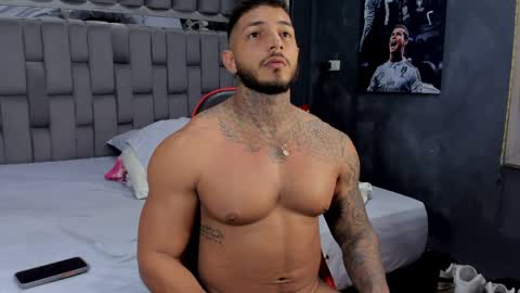 my name is sebas If you come here dont hesitate to say hello Im a guy who really likes having conversations and having hot online show from 04-08-26, 03:06