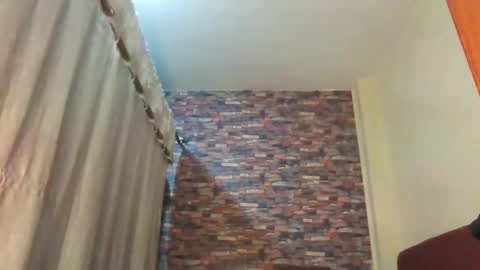 Snapshot of jalia12 chatting on 06-05-26, 10:32 jalia12 online show from 06-05-26, 10:32