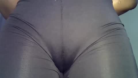 Snapshot of jalia12 chatting on 06-09-26, 10:27 jalia12 online show from 06-09-26, 10:27