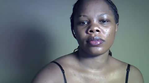 Snapshot of jalia12 chatting on 06-15-26, 06:37 jalia12 online show from 06-15-26, 06:37