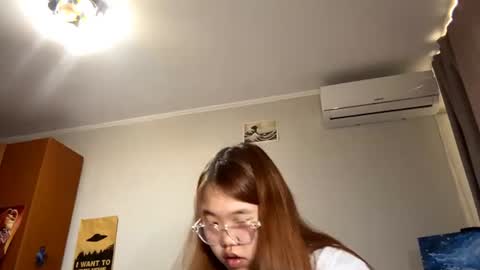 Snapshot of jalisaladerman chatting on 07-15-26, 10:20 Nika online show from 07-15-26, 10:20