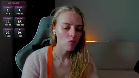 Snapshot of jam_cream chatting on 06-18-26, 06:46 Sofia online show from 06-18-26, 06:46