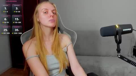 Snapshot of jam_cream chatting on 07-18-26, 01:59 Sofia online show from 07-18-26, 01:59