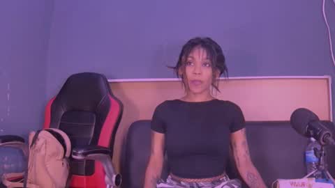 Snapshot of jamaicanbabex chatting on 12-13-24, 12:39 jamaicanbabex online show from 12-13-24, 12:39