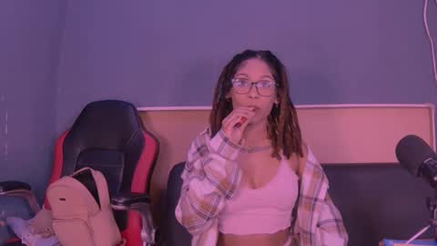 Snapshot of jamaicanbabex chatting on 12-19-24, 10:13 jamaicanbabex online show from 12-19-24, 10:13