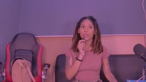 Snapshot of jamaicanbabex chatting on 12-23-24, 10:10 jamaicanbabex online show from 12-23-24, 10:10