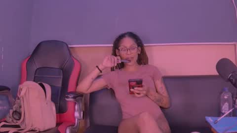 Snapshot of jamaicanbabex chatting on 12-23-24, 01:13 jamaicanbabex online show from 12-23-24, 01:13