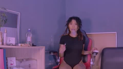 Snapshot of jamaicanbabex chatting on 01-30-25, 10:29 jamaicanbabex online show from 01-30-25, 10:29