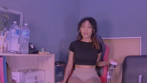 Snapshot of jamaicanbabex chatting on 01-31-25, 11:03 jamaicanbabex online show from 01-31-25, 11:03