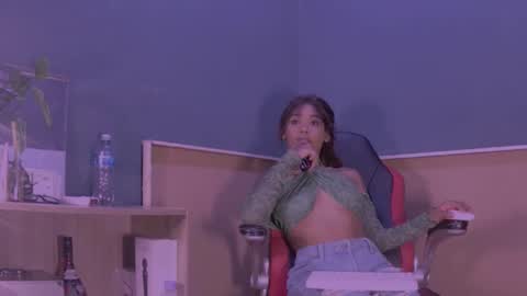 Snapshot of jamaicanbabex chatting on 03-12-25, 04:08 jamaicanbabex online show from 03-12-25, 04:08