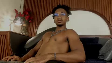 Snapshot of jamalmyst_ chatting on 04-18-26, 10:52 online show from 04-18-26, 10:52
