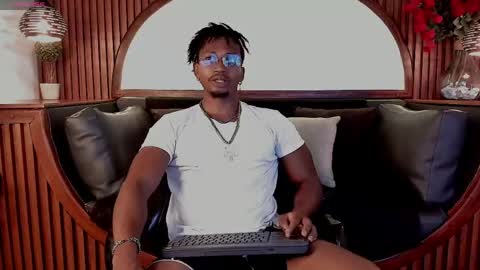 Snapshot of jamalmyst_ chatting on 06-01-26, 07:59 online show from 06-01-26, 07:59