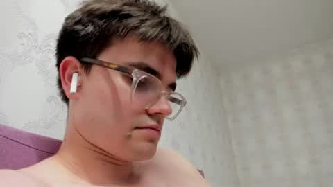 Snapshot of jame_flow chatting on 07-28-26, 07:04 Hey there Im Jame online show from 07-28-26, 07:04