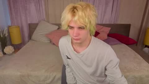 JameMiller online show from 04-09-26, 06:41