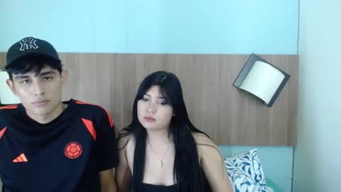 JAMES Y TATIANA online show from 10-25-25, 11:29