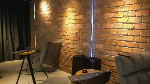 Snapshot of james_axel chatting on 05-30-26, 02:25 James Axel online show from 05-30-26, 02:25