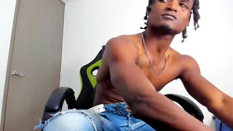 james_makony_1 online show from 01-06-25, 03:20