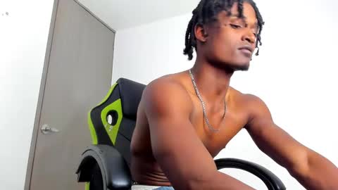 james_makony_1 online show from 01-06-25, 06:25