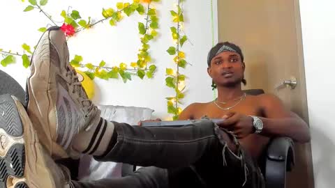 james_makony_1 online show from 03-06-25, 10:09