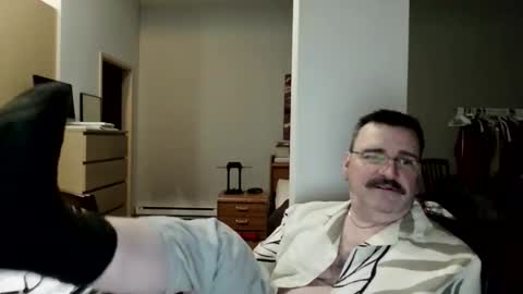 James2025 online show from 04-18-26, 05:22