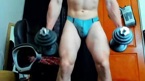 Snapshot of james_thick1 chatting on 06-19-26, 04:33 James online show from 06-19-26, 04:33