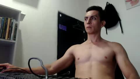 Snapshot of jamesbrom2000 chatting on 11-19-25, 03:17 jamesbrom2000 online show from 11-19-25, 03:17