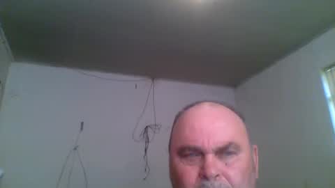 Hey online show from 09-20-25, 03:02