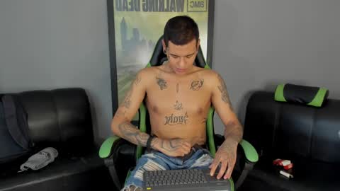 Snapshot of jamesinked_ chatting on 01-14-25, 07:53 Jamesinked online show from 01-14-25, 07:53