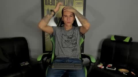 Snapshot of jamesinked_ chatting on 02-03-25, 02:03 Jamesinked online show from 02-03-25, 02:03