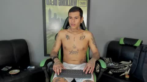 Snapshot of jamesinked_ chatting on 02-06-25, 05:19 Jamesinked online show from 02-06-25, 05:19