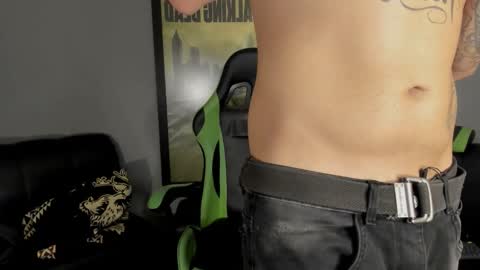 Snapshot of jamesinked_ chatting on 02-17-25, 02:09 Jamesinked online show from 02-17-25, 02:09