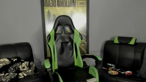 Snapshot of jamesinked_ chatting on 02-24-25, 01:57 Jamesinked online show from 02-24-25, 01:57