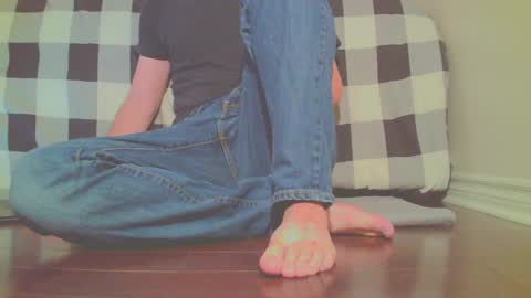 Snapshot of jamesknight57 chatting on 09-29-25, 03:33 James online show from 09-29-25, 03:33