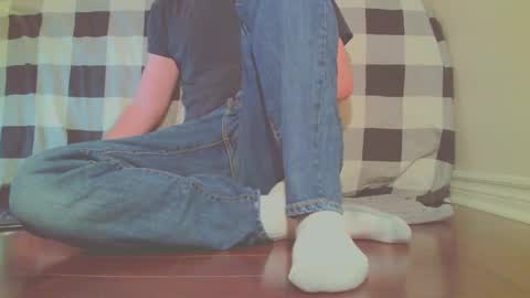 Snapshot of jamesknight57 chatting on 10-27-25, 01:42 James online show from 10-27-25, 01:42