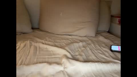 Snapshot of jameslarson1 chatting on 01-25-25, 02:04 jameslarson1 online show from 01-25-25, 02:04