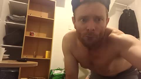 Snapshot of jamesloveridge901 chatting on 06-27-26, 05:56 jamesloveridge901 online show from 06-27-26, 05:56